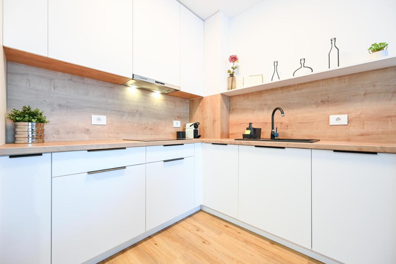 Apartament Km Flats Oradea Zewnętrze zdjęcie