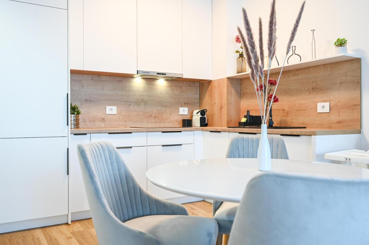 Apartament Km Flats Oradea Zewnętrze zdjęcie