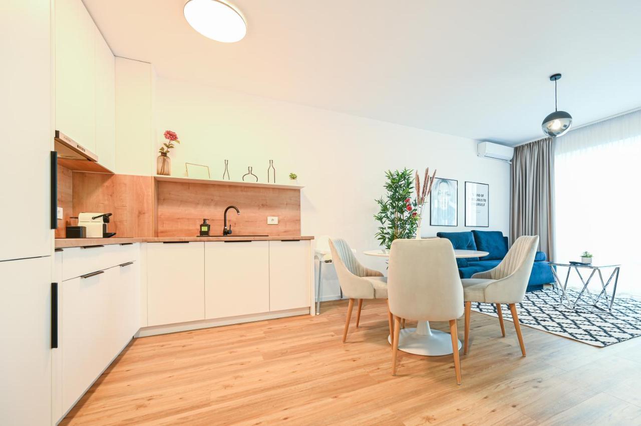 Apartament Km Flats Oradea Zewnętrze zdjęcie